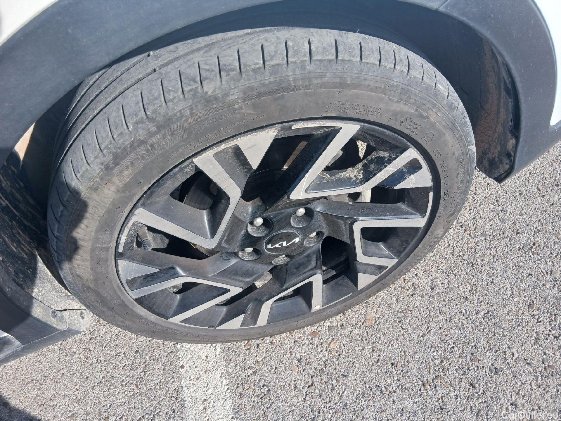  KIA  XCeed KIA  1.6 MHEV Tech 100kW (136CV) DCT #4