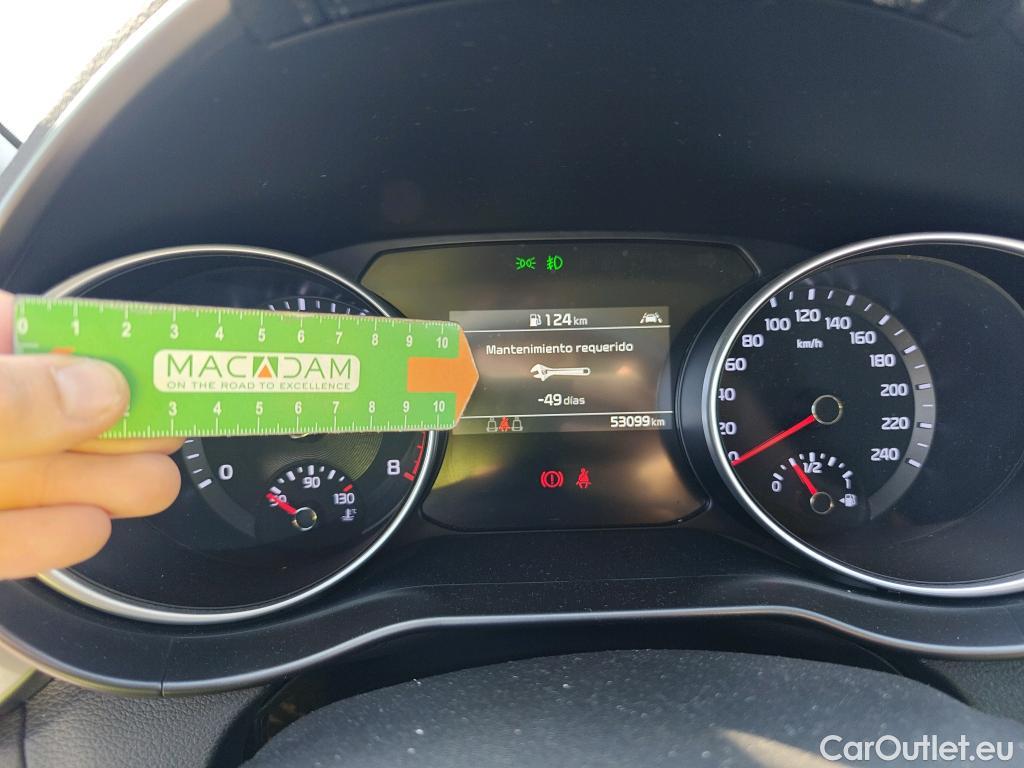  KIA  XCeed KIA  1.0 T-GDi Drive 88kW (120CV) #52