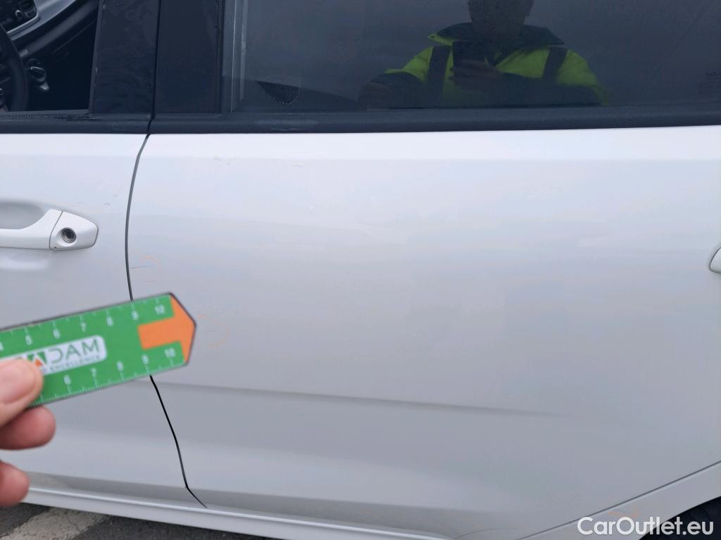  KIA  Rio KIA  / 2020 / 5P / berlina con portón 1.2 DPi 62kW (84CV) Concept #4