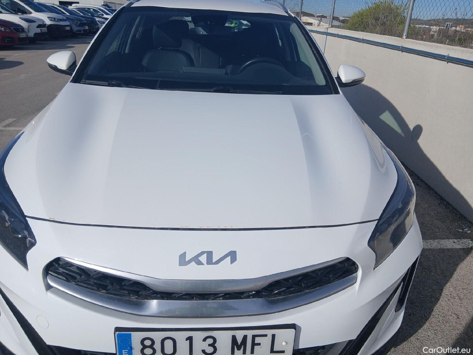  KIA  XCeed KIA  1.6 MHEV Tech 100kW (136CV) DCT #10