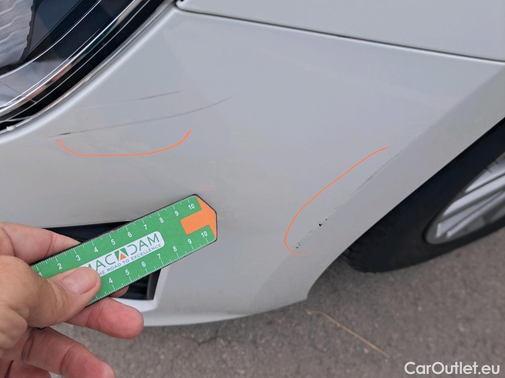  KIA  Rio KIA  / 2020 / 5P / berlina con portón 1.2 DPi 62kW (84CV) Concept #9