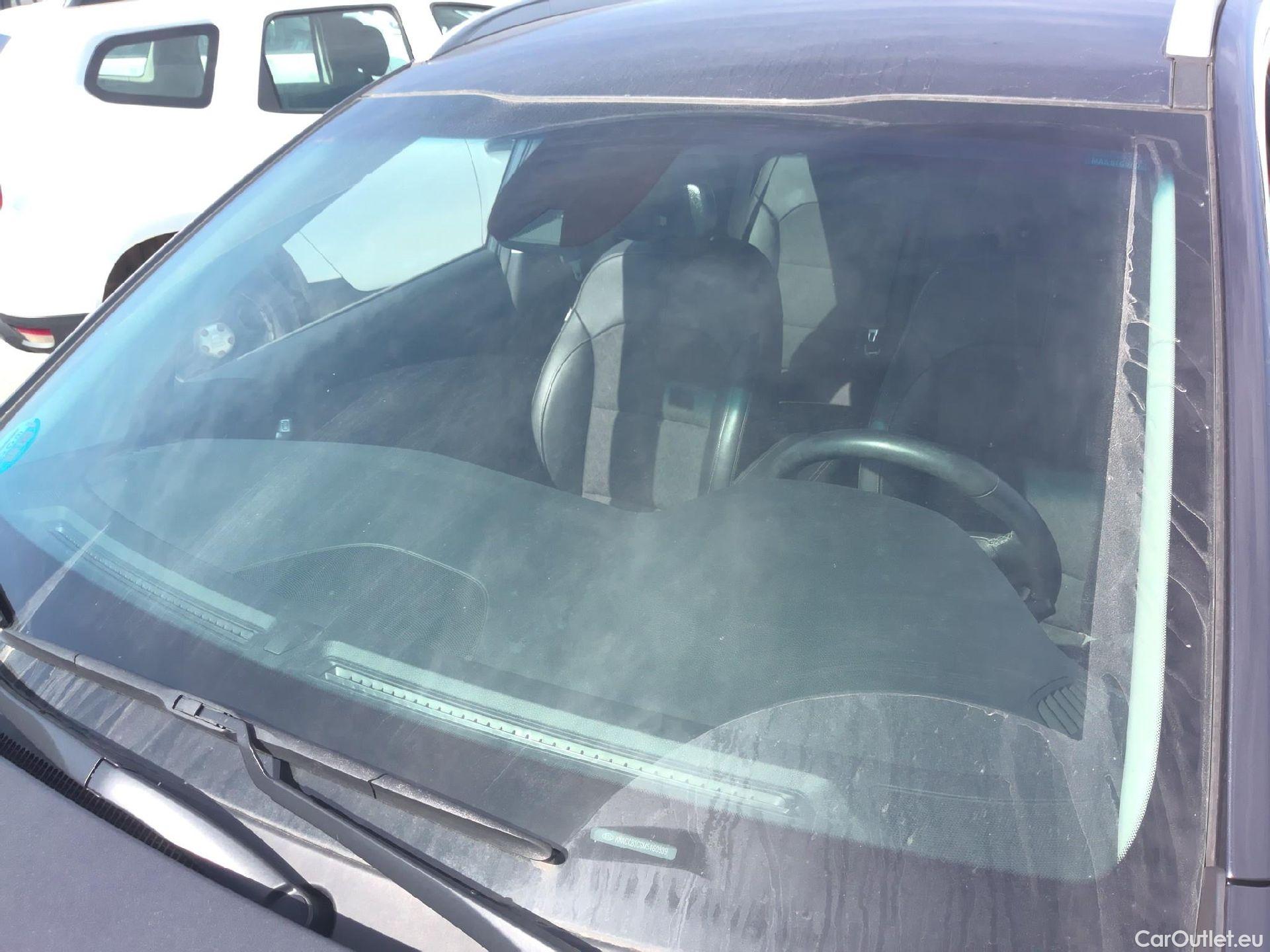  KIA  Niro KIA  / 2019 / 5P / crossover 1.6 GDi HEV 104kW (141CV) Drive #1