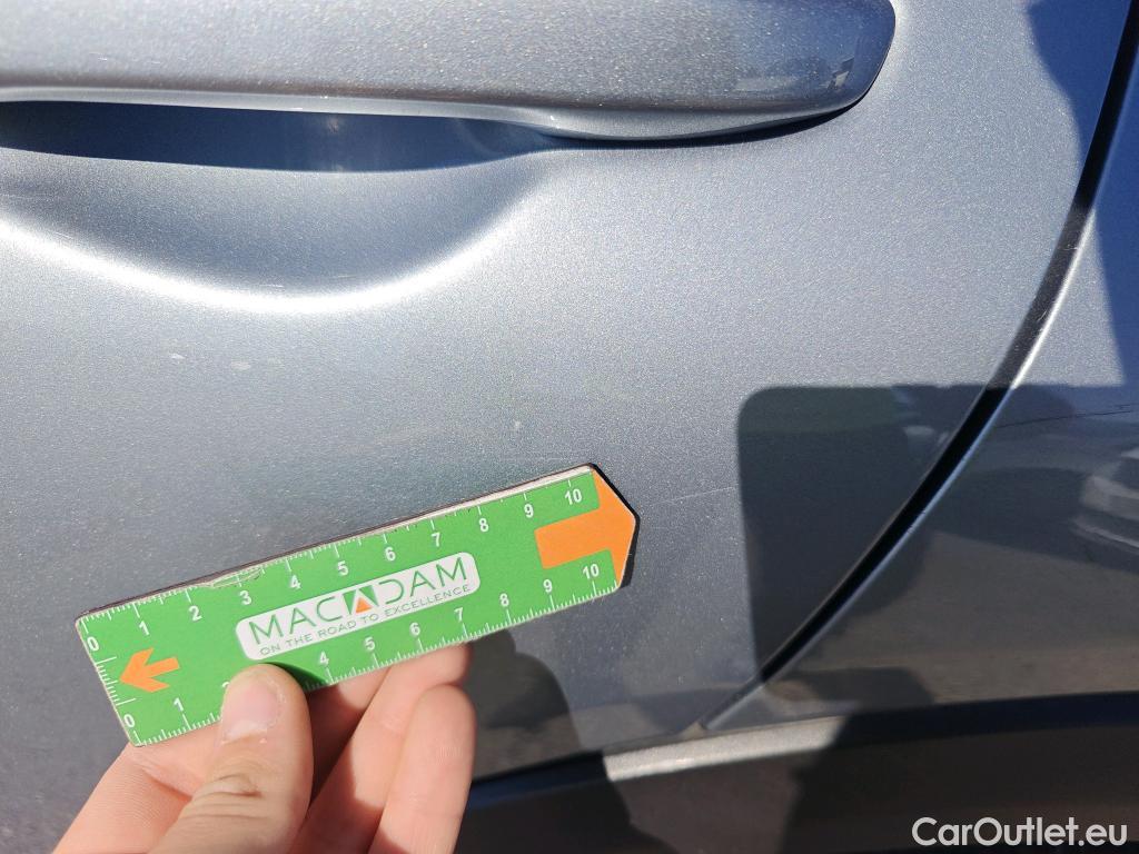  KIA  XCeed KIA  1.0 T-GDi Drive 88kW (120CV) #22