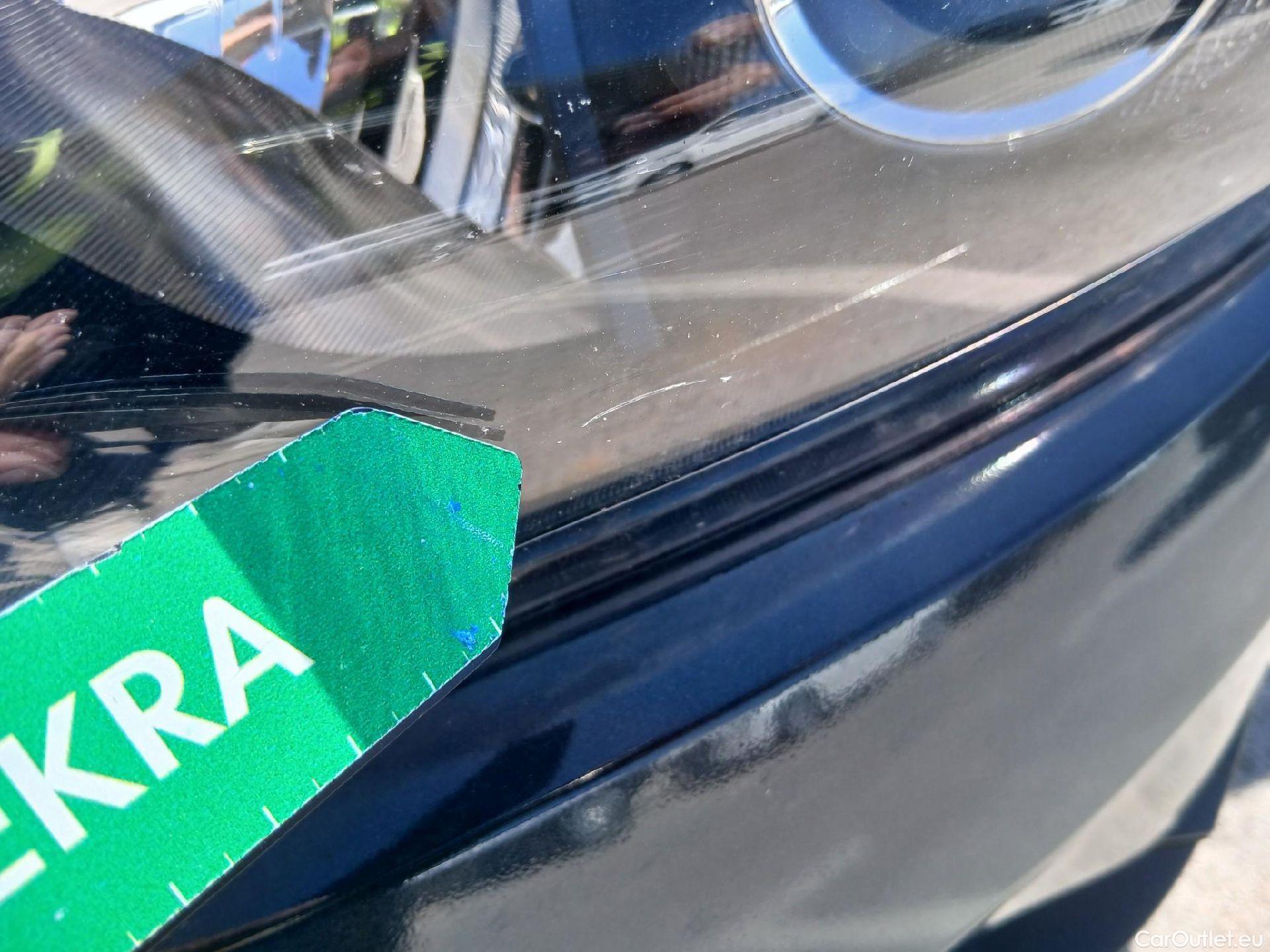  KIA  Cee'd KIA Ceed / 2021 / 5P / berlina con portón 1.0 T-GDi 88kW (120CV) Drive #6