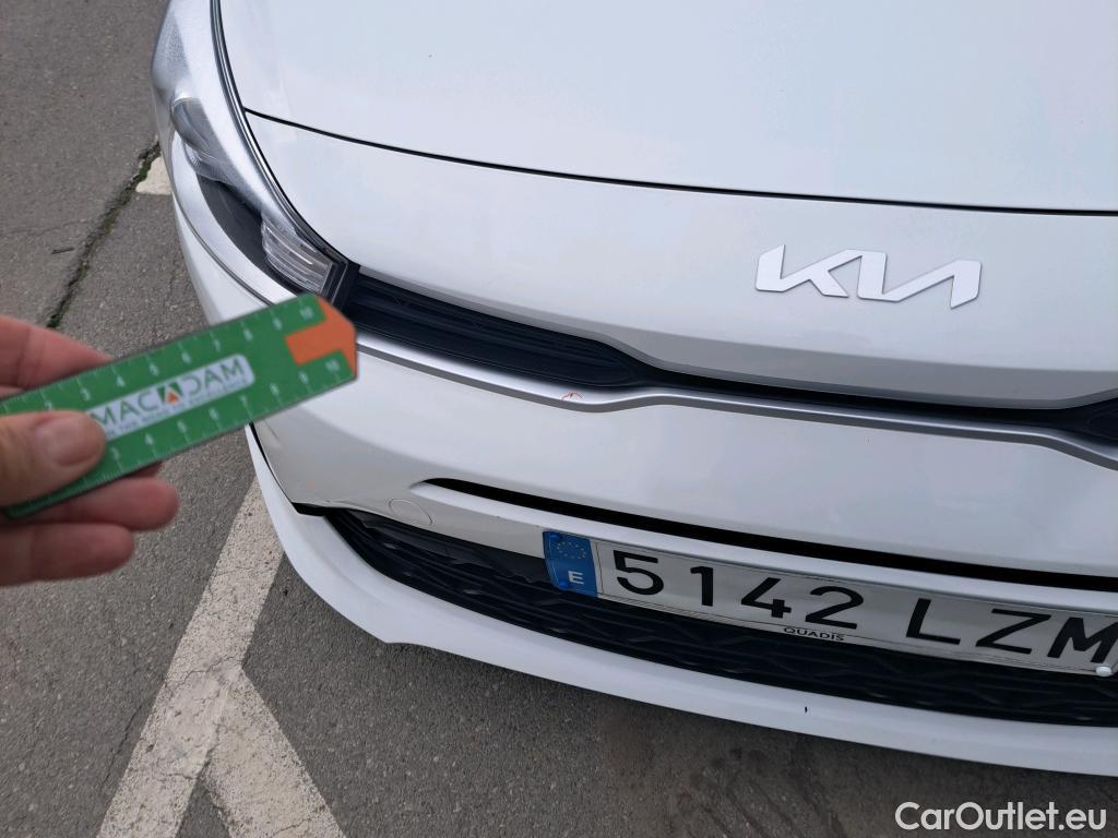  KIA  Rio KIA  / 2020 / 5P / berlina con portón 1.2 DPi 62kW (84CV) Concept #25