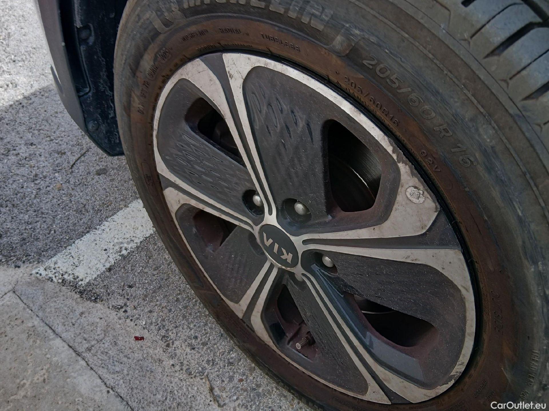  KIA  XCeed KIA  1.6 GDi PHEV 104kW (141CV) eDrive (AC) #1