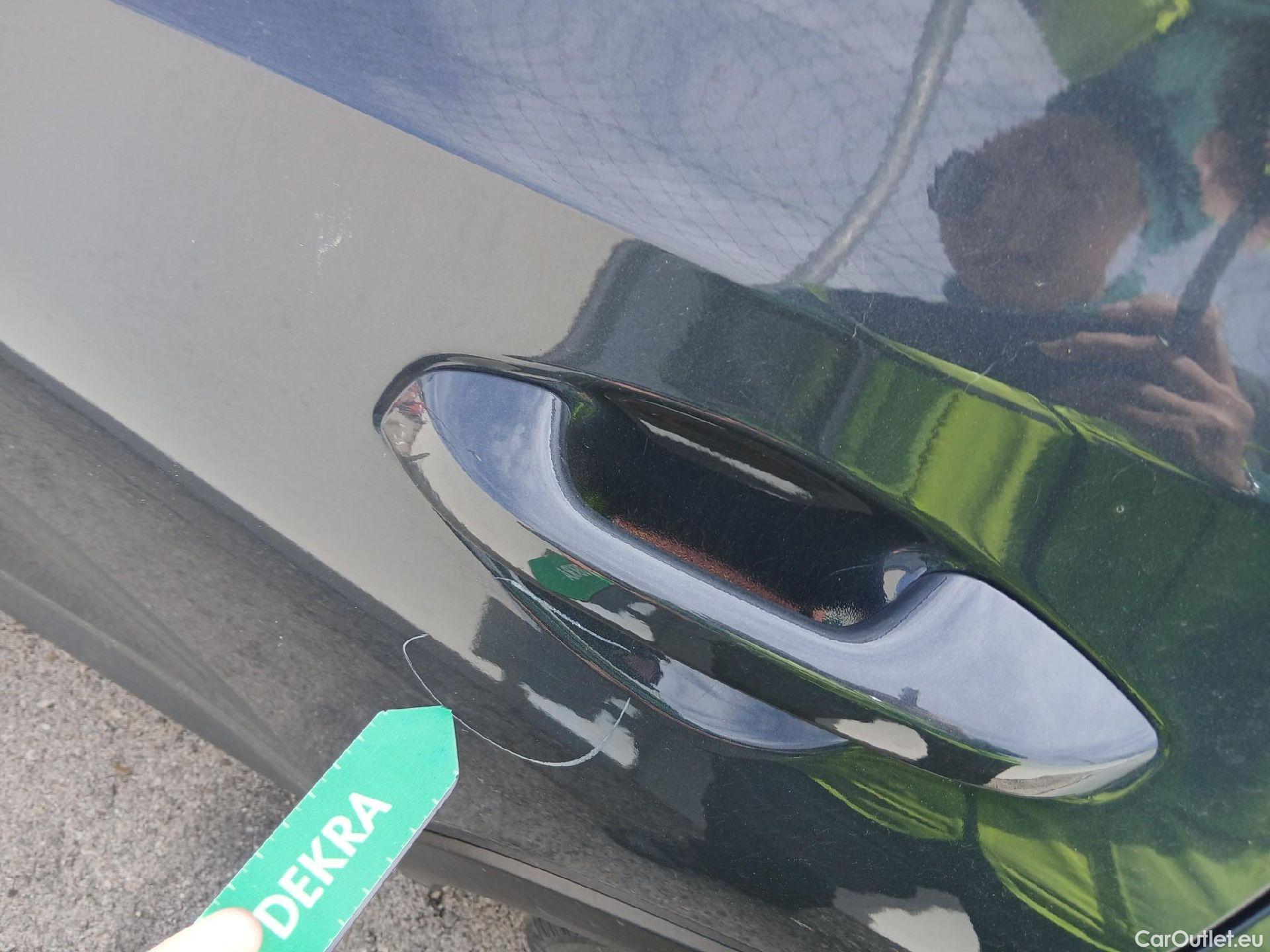  KIA  XCeed KIA  1.6 GDi PHEV 104kW (141CV) eDrive (AC) #13