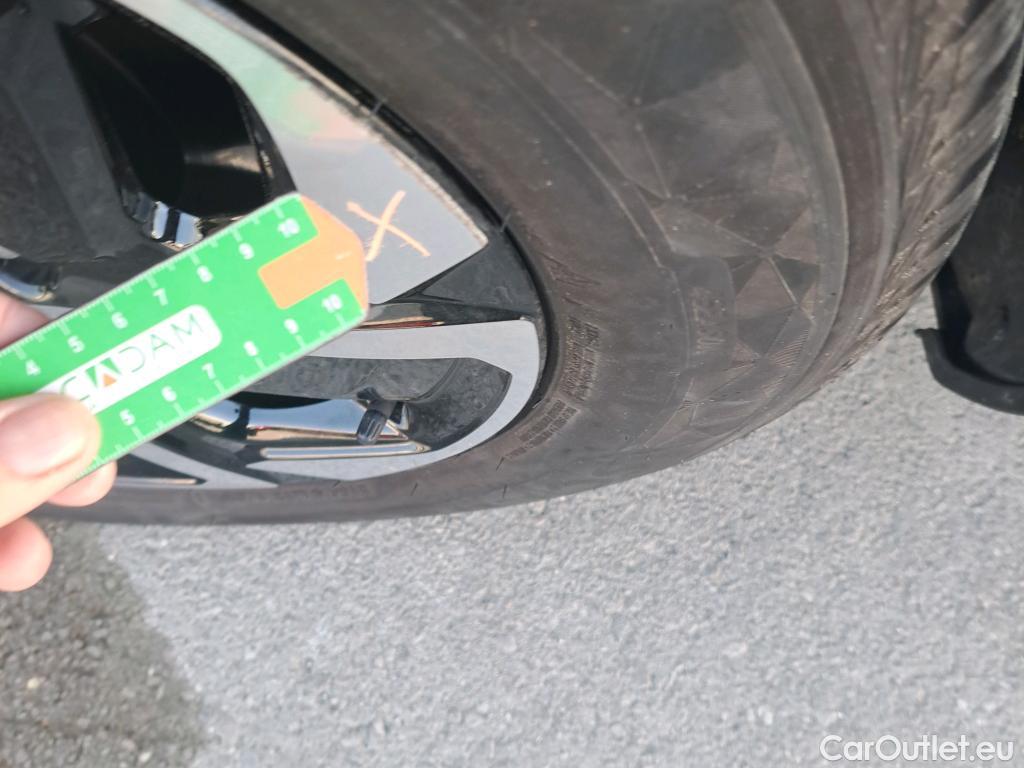  KIA  Sportage KIA  / 2022 / 5P / todoterreno 1.6 T-GDi 110kW (150CV) Drive 4x2 #2