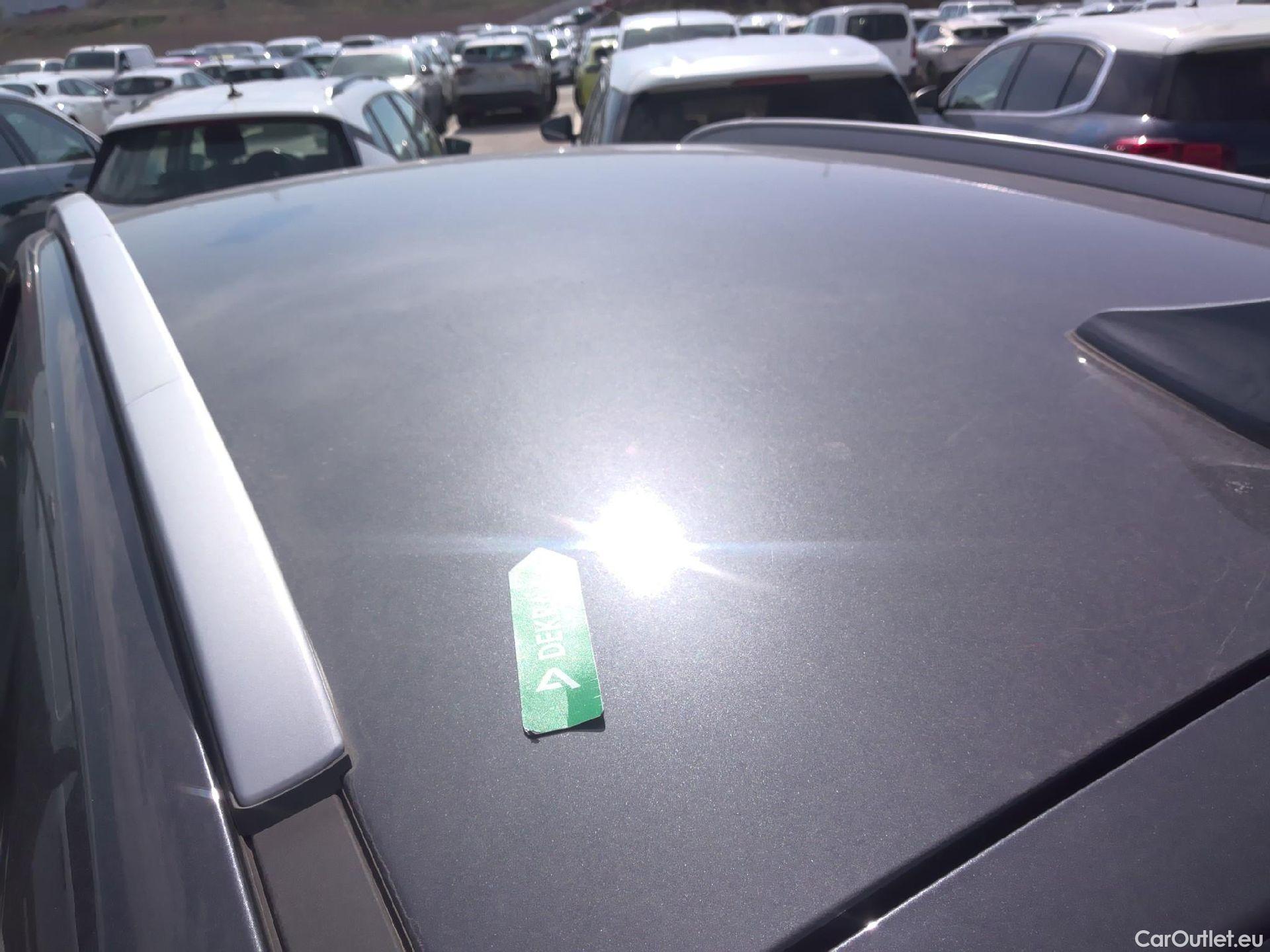  KIA  Niro KIA  / 2019 / 5P / crossover 1.6 GDi HEV 104kW (141CV) Drive #11