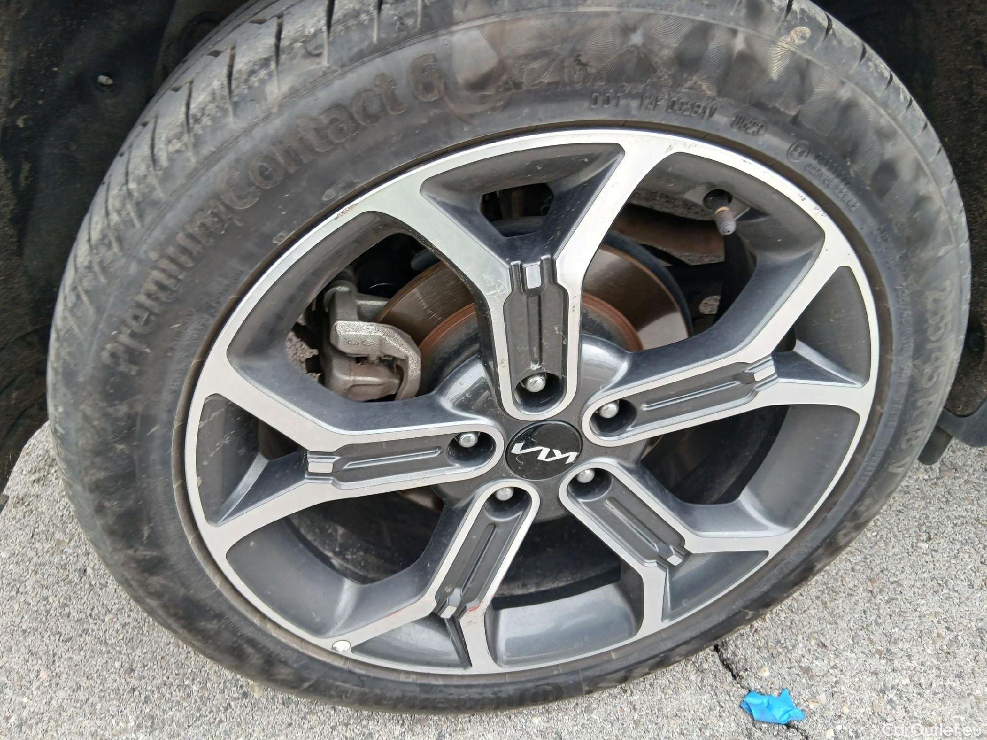  KIA  XCeed KIA  1.5 MHEV iMT Tech 118kW (160CV) #24