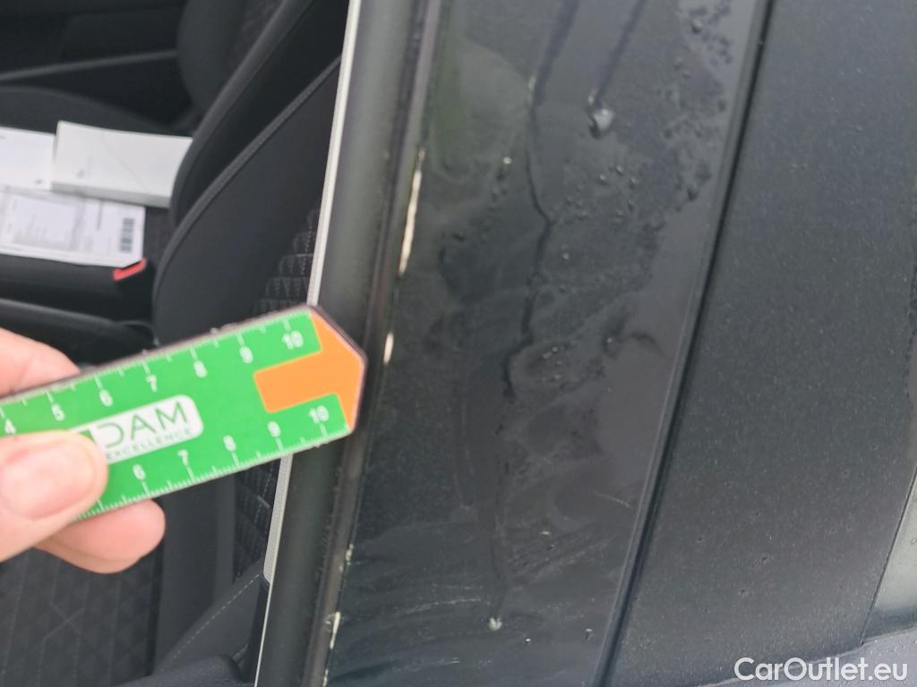  KIA  Rio KIA  / 2020 / 5P / berlina con portón 1.2 DPi 62kW (84CV) Concept #14