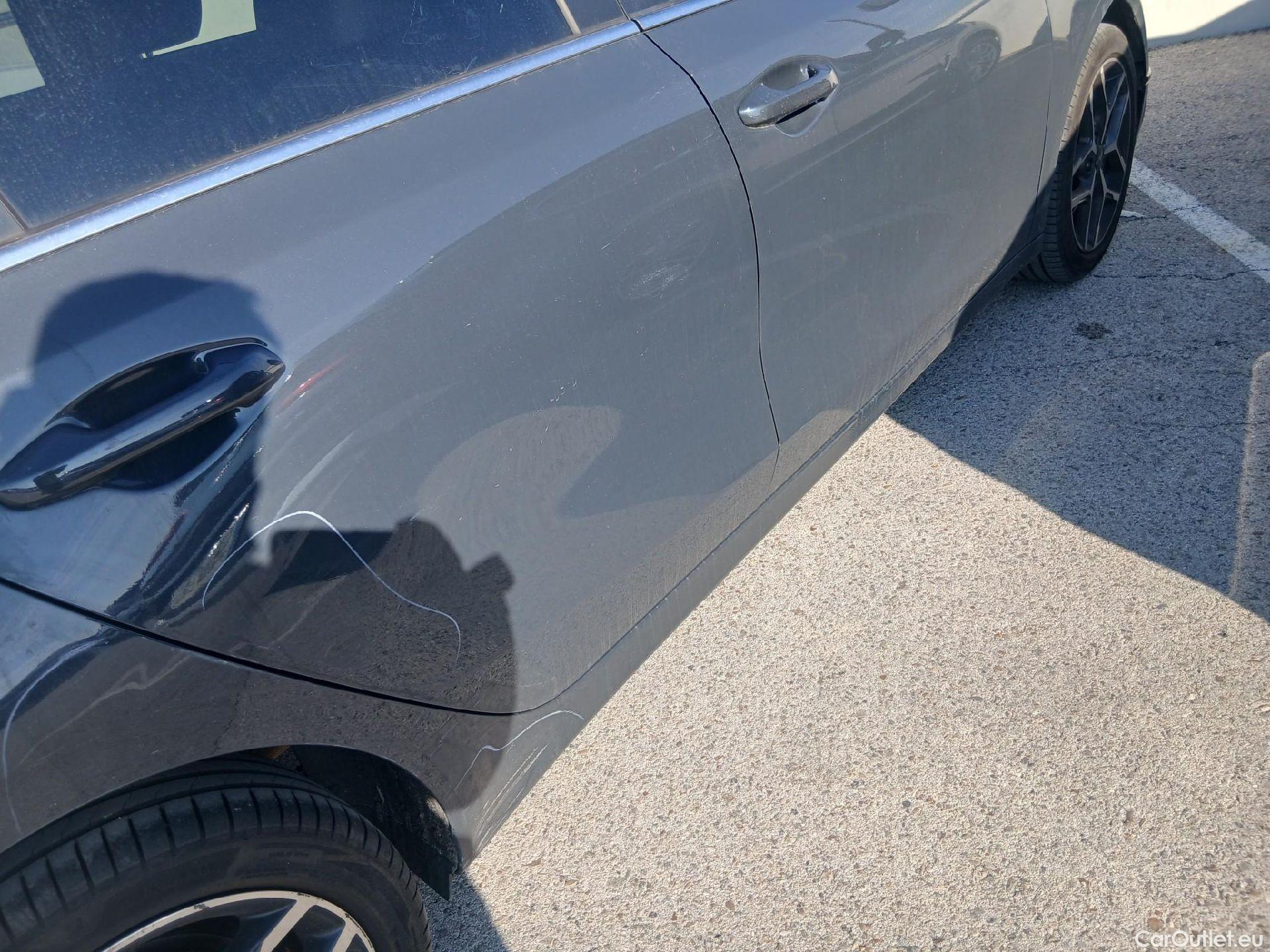  KIA  Cee'd KIA Ceed / 2021 / 5P / berlina con portón 1.5 MHEV 118kW (160CV) Tech DCT #16