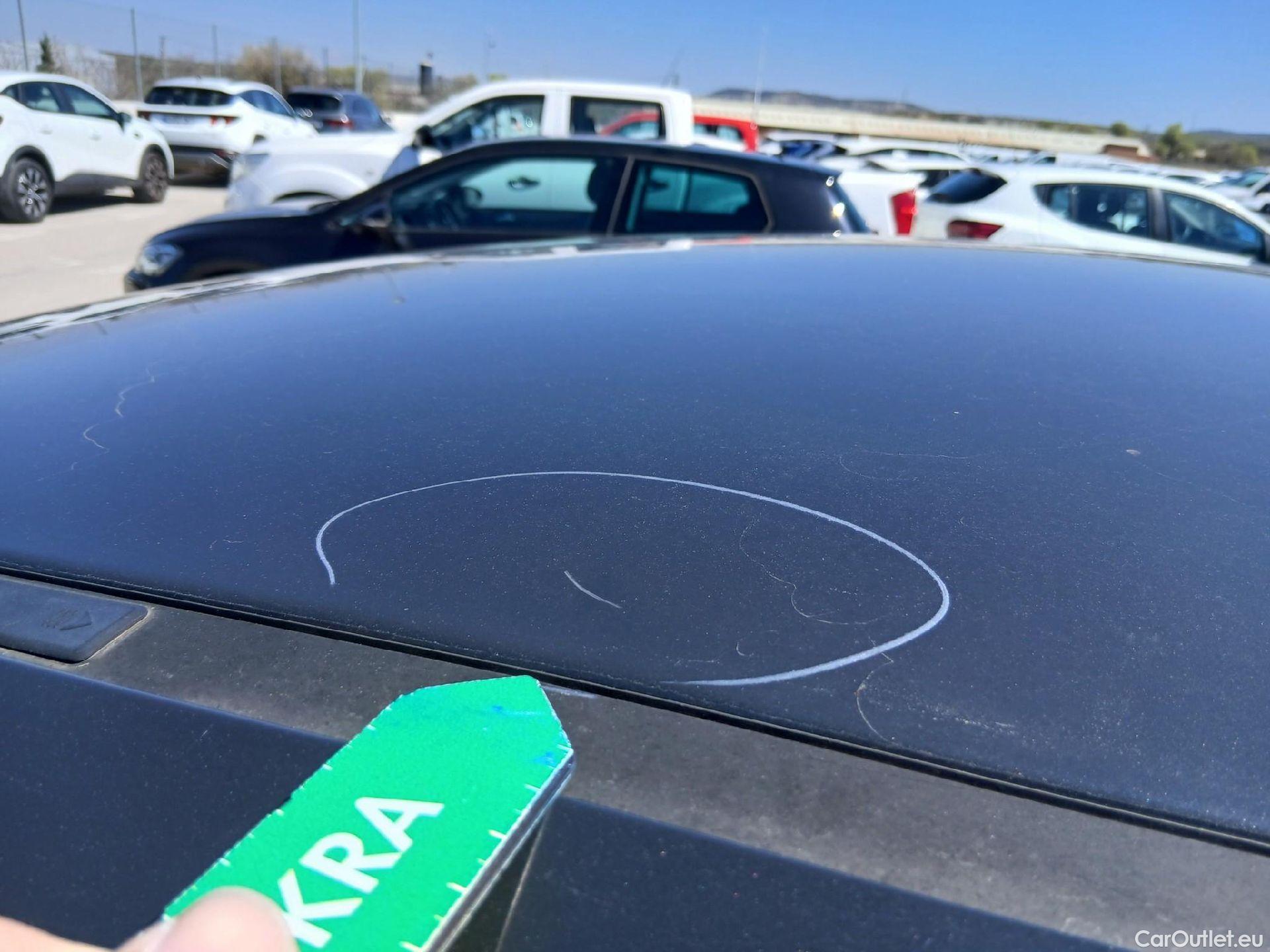  KIA  Cee'd KIA Ceed / 2021 / 5P / berlina con portón 1.0 T-GDi 88kW (120CV) Drive #35