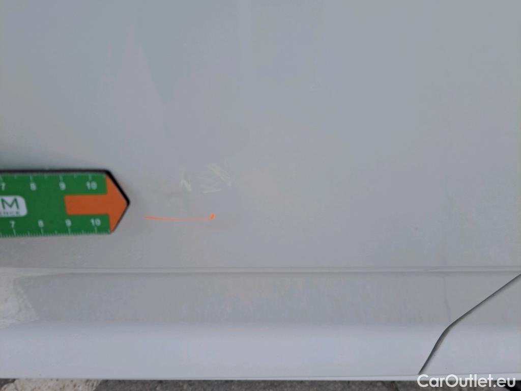  KIA  Rio KIA  / 2020 / 5P / berlina con portón 1.2 DPi 62kW (84CV) Concept #22