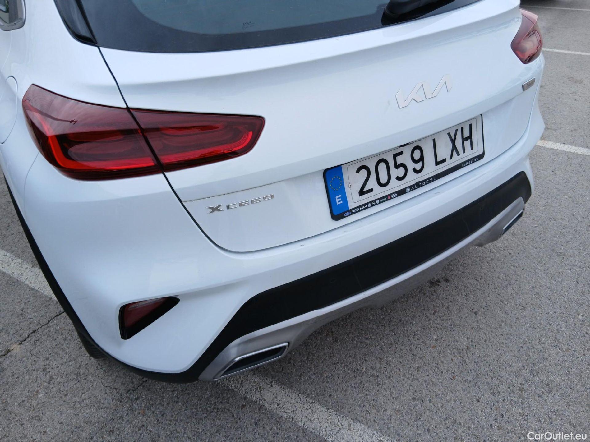  KIA  XCeed KIA  1.5 MHEV iMT Tech 118kW (160CV) #18