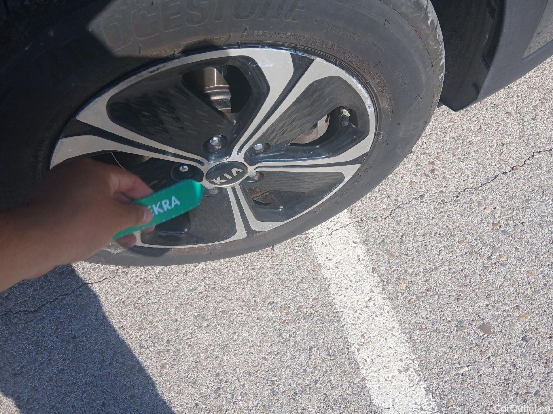  KIA  XCeed KIA   1.6 GDi PHEV 104kW (141CV) eDrive (AC) #12