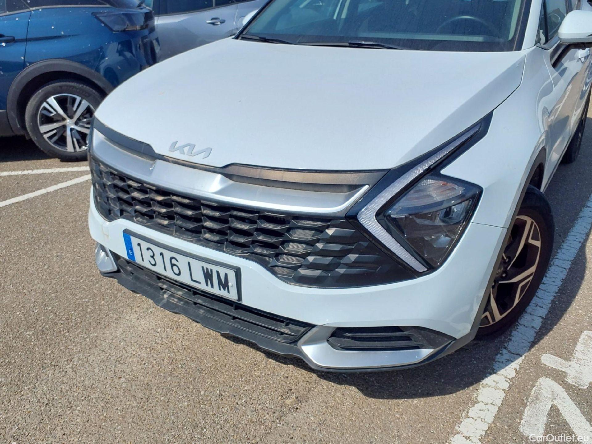  KIA  Sportage KIA  / 2022 / 5P / todoterreno 1.6 T-GDi 110kW (150CV) Concept 4x2 #13