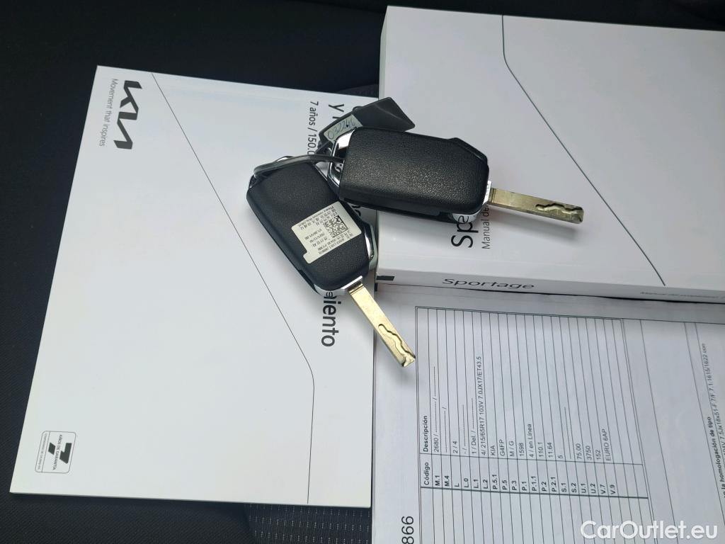  KIA  Sportage KIA  / 2022 / 5P / todoterreno 1.6 T-GDi 110kW (150CV) Drive 4x2 #9