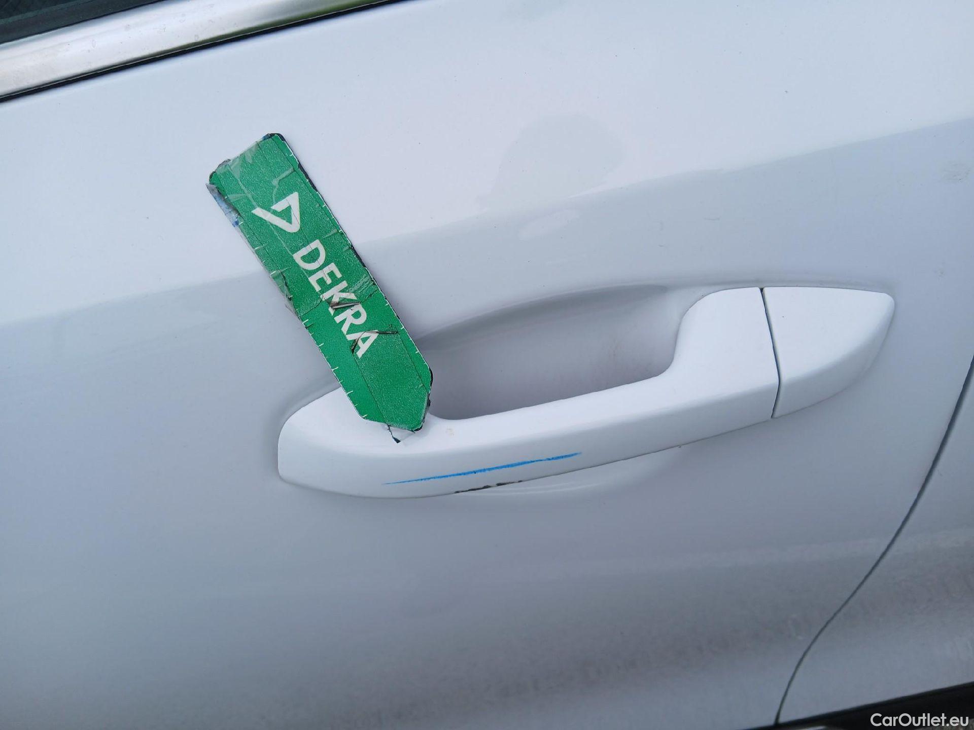  KIA  XCeed KIA  1.5 MHEV iMT Tech 118kW (160CV) #11