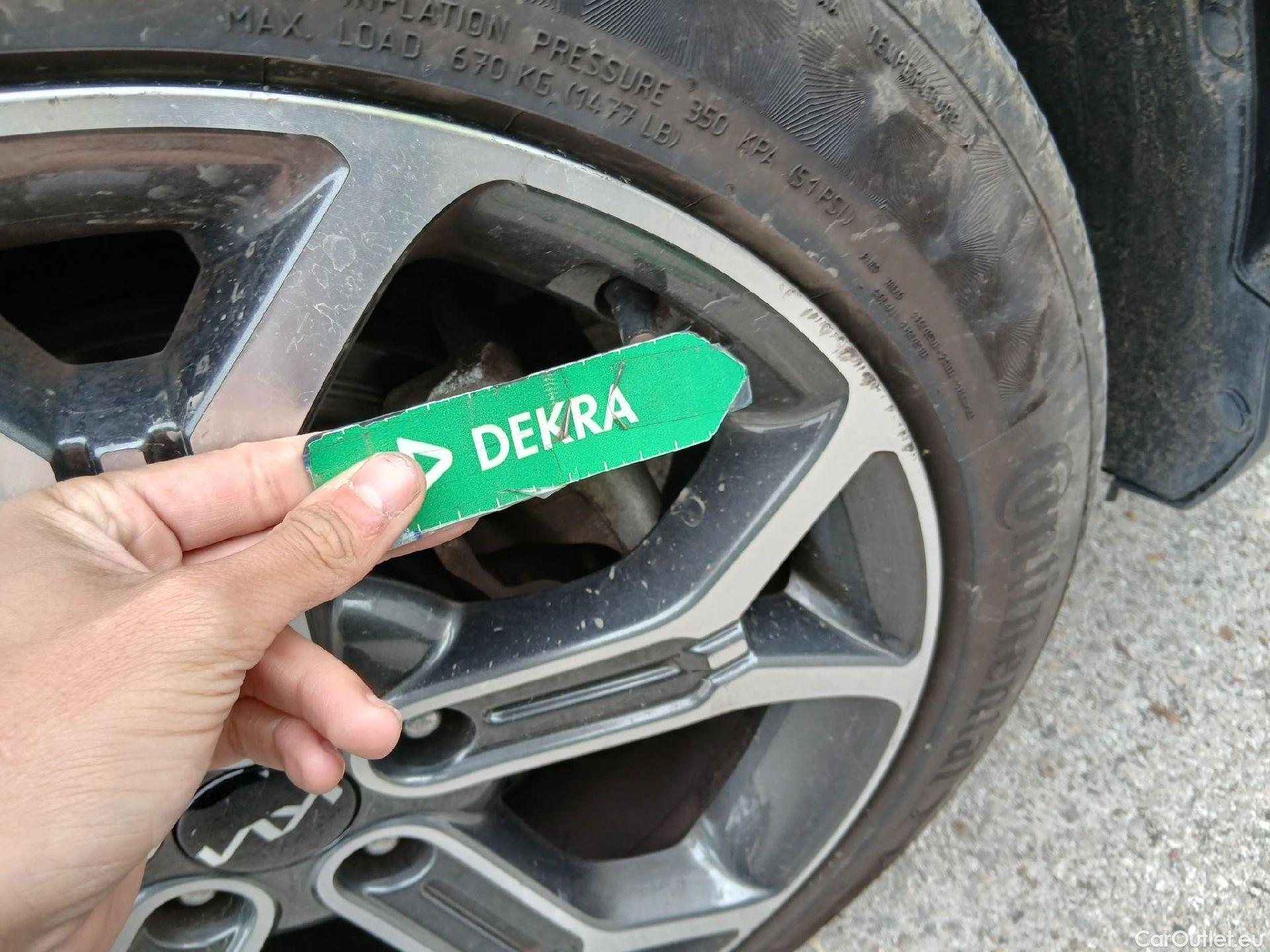  KIA  XCeed KIA  1.5 MHEV iMT Tech 118kW (160CV) #29