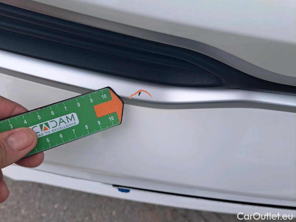  KIA  Rio KIA  / 2020 / 5P / berlina con portón 1.2 DPi 62kW (84CV) Concept #26