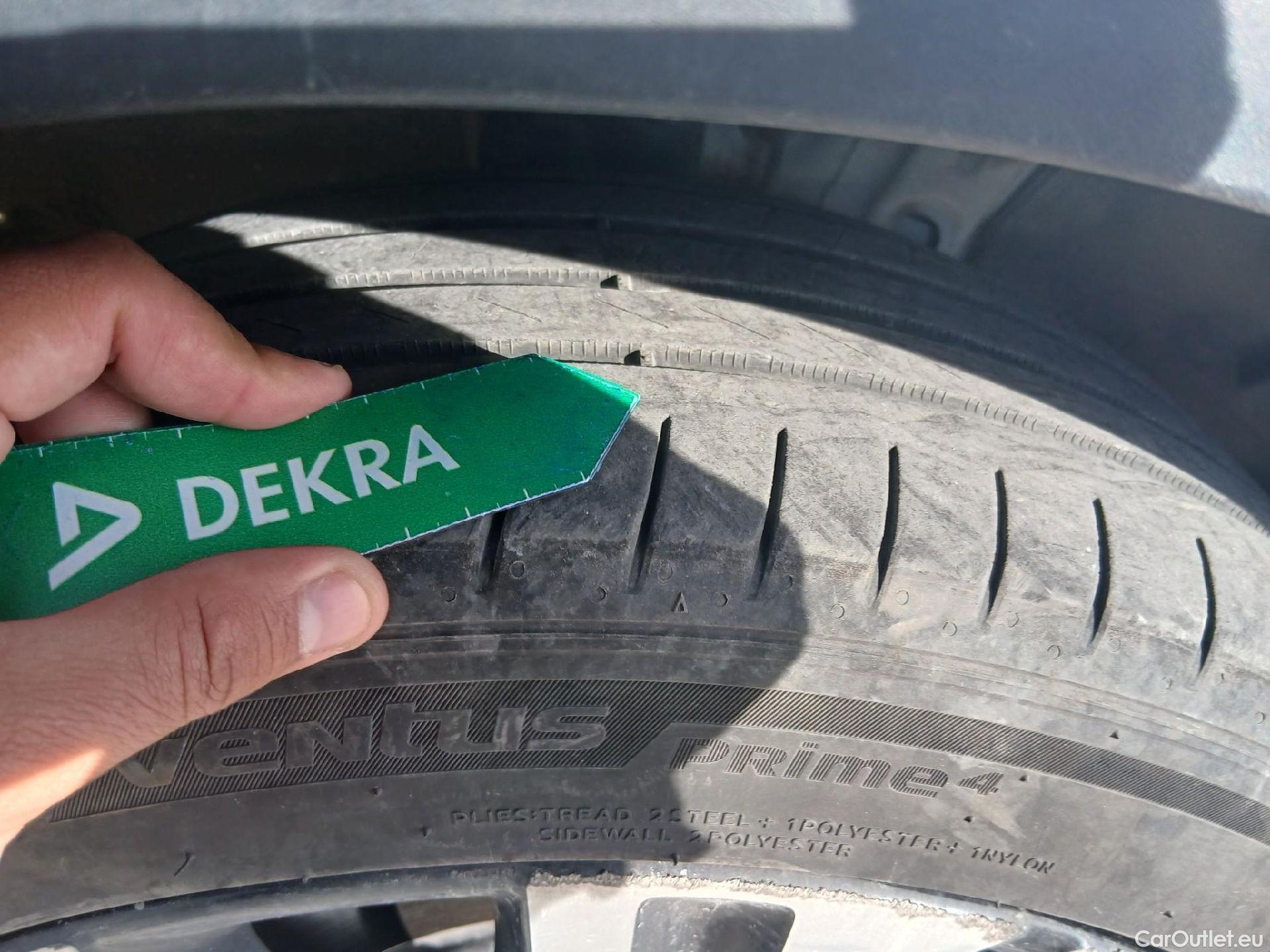  KIA  XCeed KIA  1.6 MHEV Tech 100kW (136CV) DCT #3