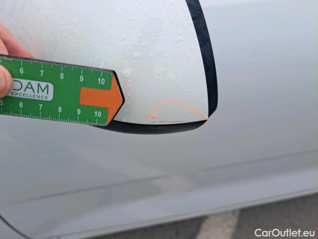  KIA  Rio KIA  / 2020 / 5P / berlina con portón 1.2 DPi 62kW (84CV) Concept #24