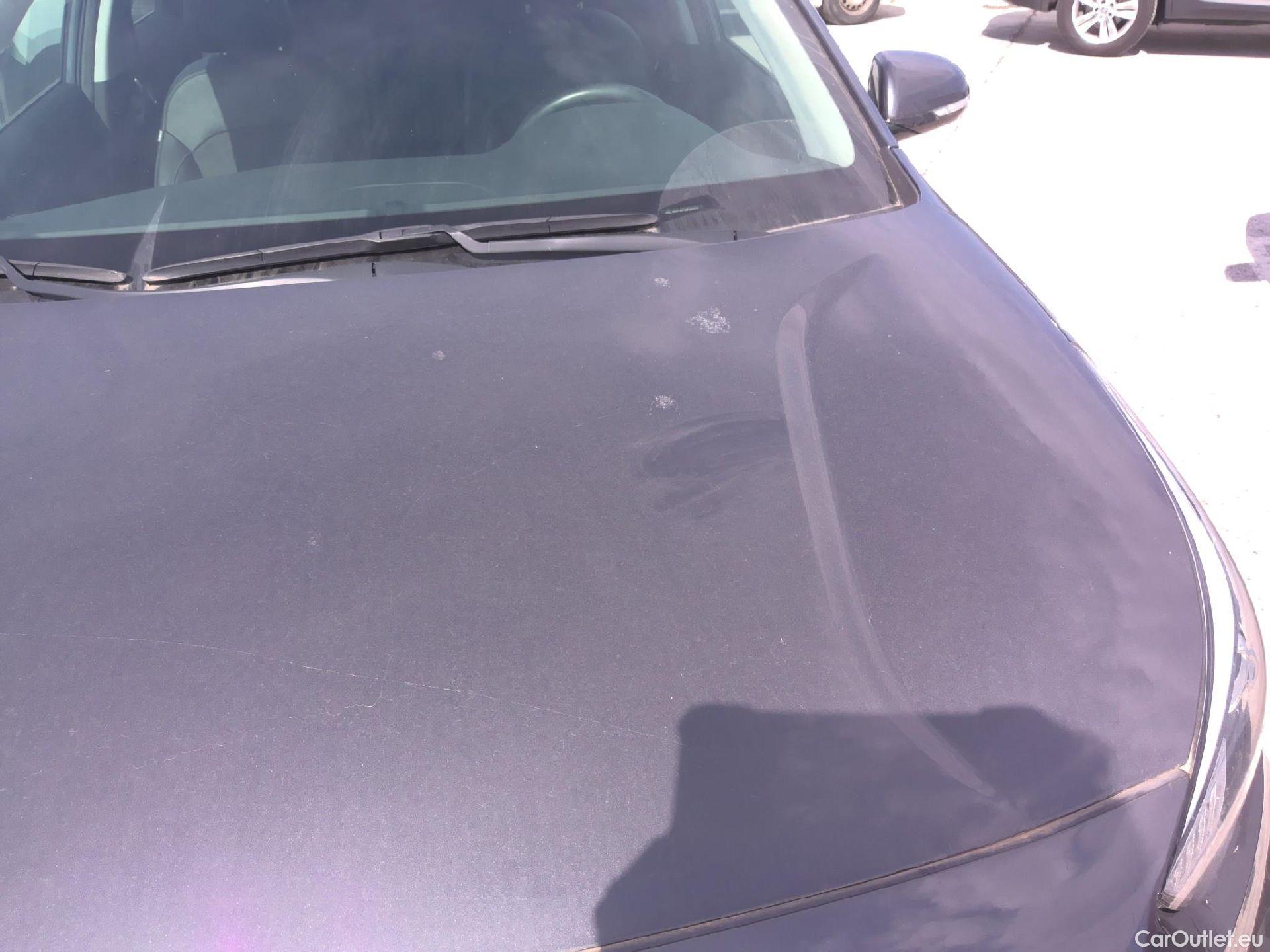  KIA  Niro KIA  / 2019 / 5P / crossover 1.6 GDi HEV 104kW (141CV) Drive #12