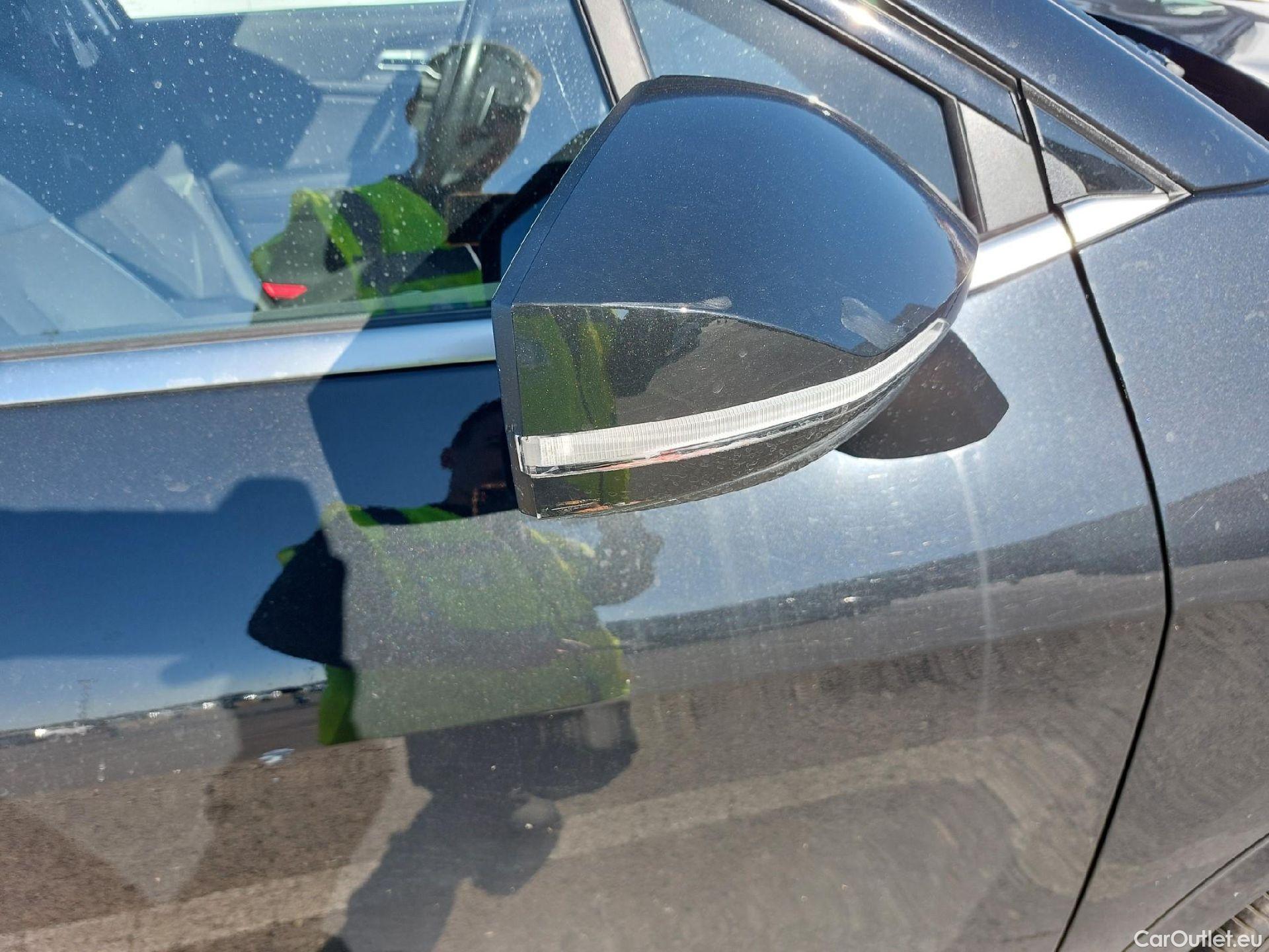  KIA  Sportage KIA  / 2022 / 5P / todoterreno 1.6 T-GDi HEV 171kW (230CV) Tech 4X2 #26