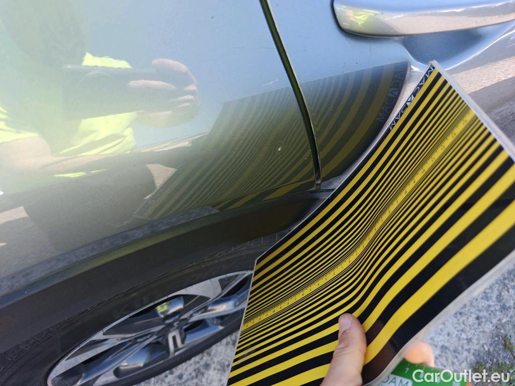  KIA  XCeed KIA  1.0 T-GDi Drive 88kW (120CV) #44