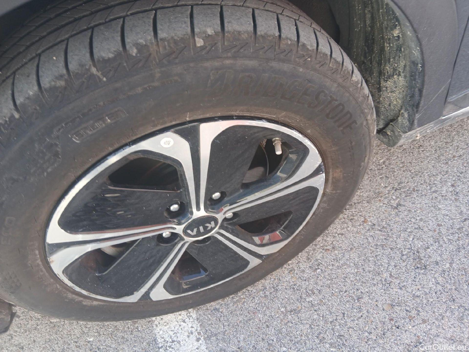  KIA  XCeed KIA   1.6 GDi PHEV 104kW (141CV) eDrive (AC) #8