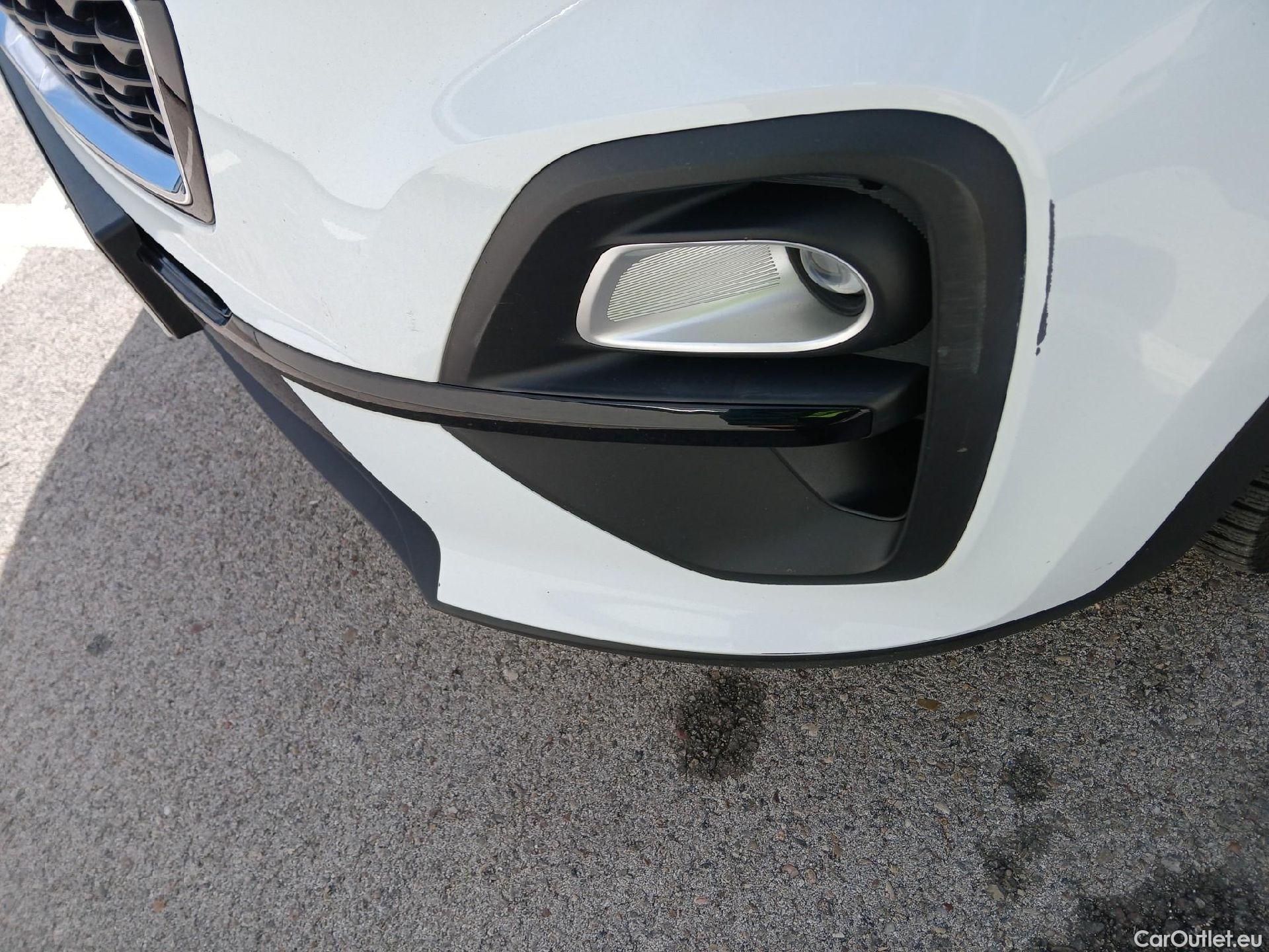  KIA  Sportage KIA  / 2018 / 5P / todoterreno 1.6 MHEV Business 100kW (136CV) 4x2 #9