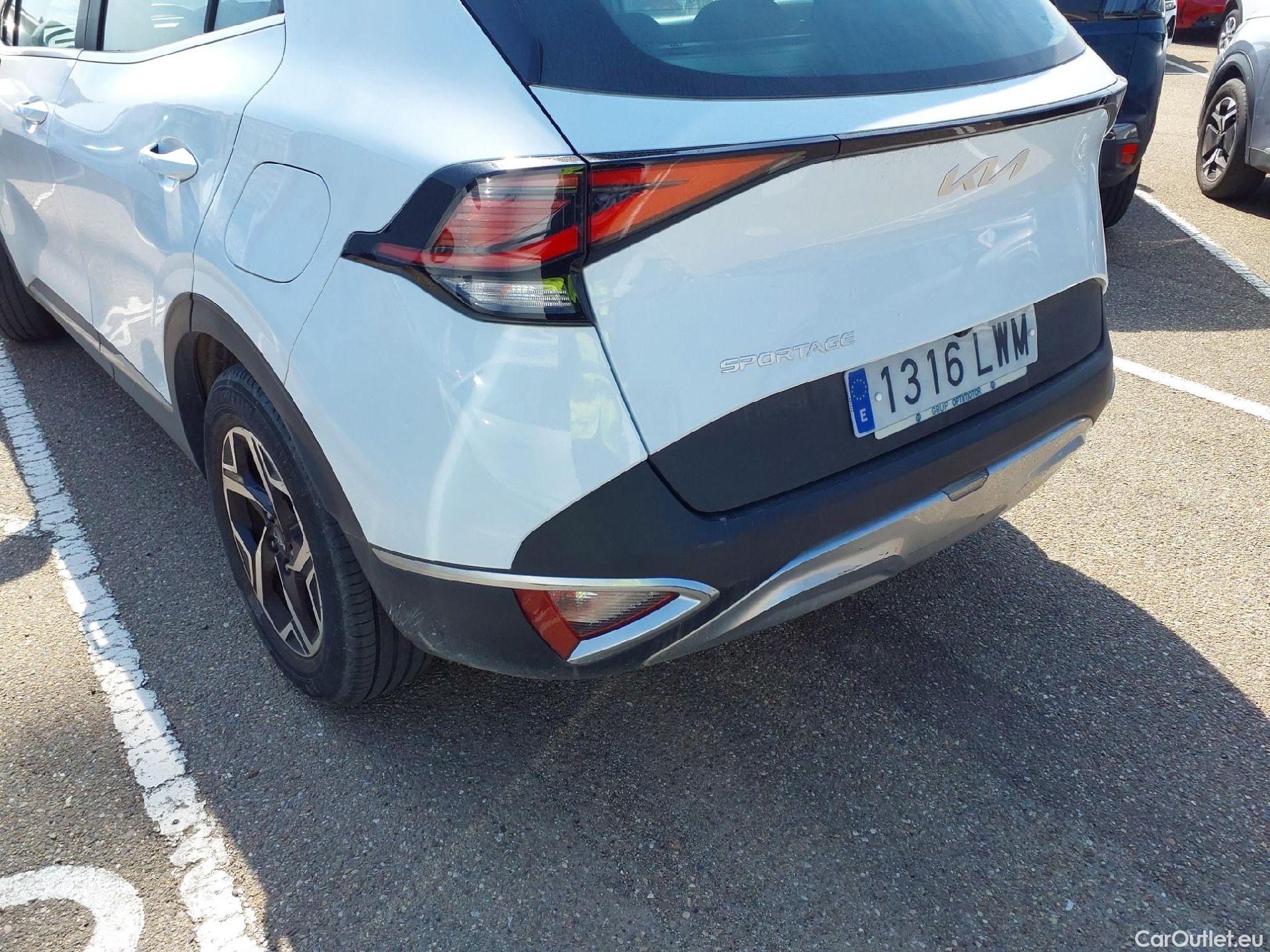  KIA  Sportage KIA  / 2022 / 5P / todoterreno 1.6 T-GDi 110kW (150CV) Concept 4x2 #5