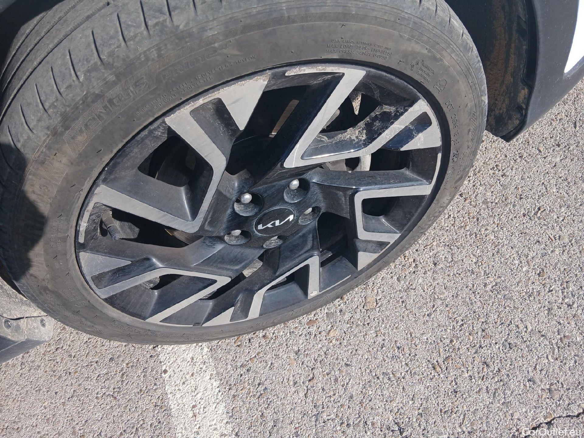  KIA  XCeed KIA  1.6 MHEV Tech 100kW (136CV) DCT #19