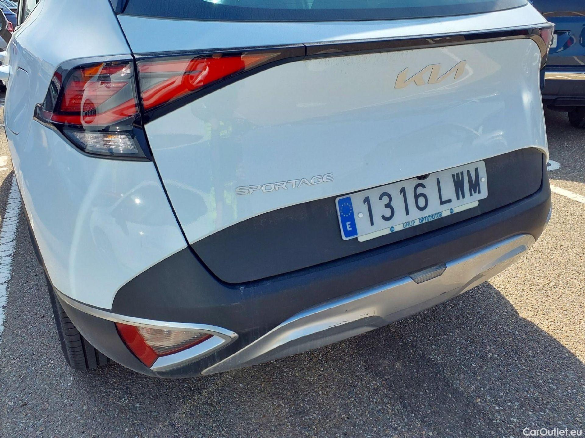  KIA  Sportage KIA  / 2022 / 5P / todoterreno 1.6 T-GDi 110kW (150CV) Concept 4x2 #8