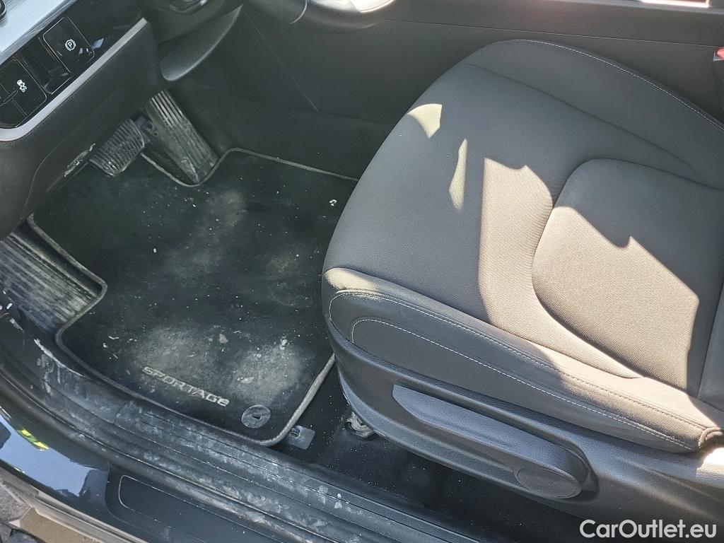  KIA  Sportage KIA  / 2022 / 5P / todoterreno 1.6 T-GDi MHEV 118kW Business 4x2 DCT #24