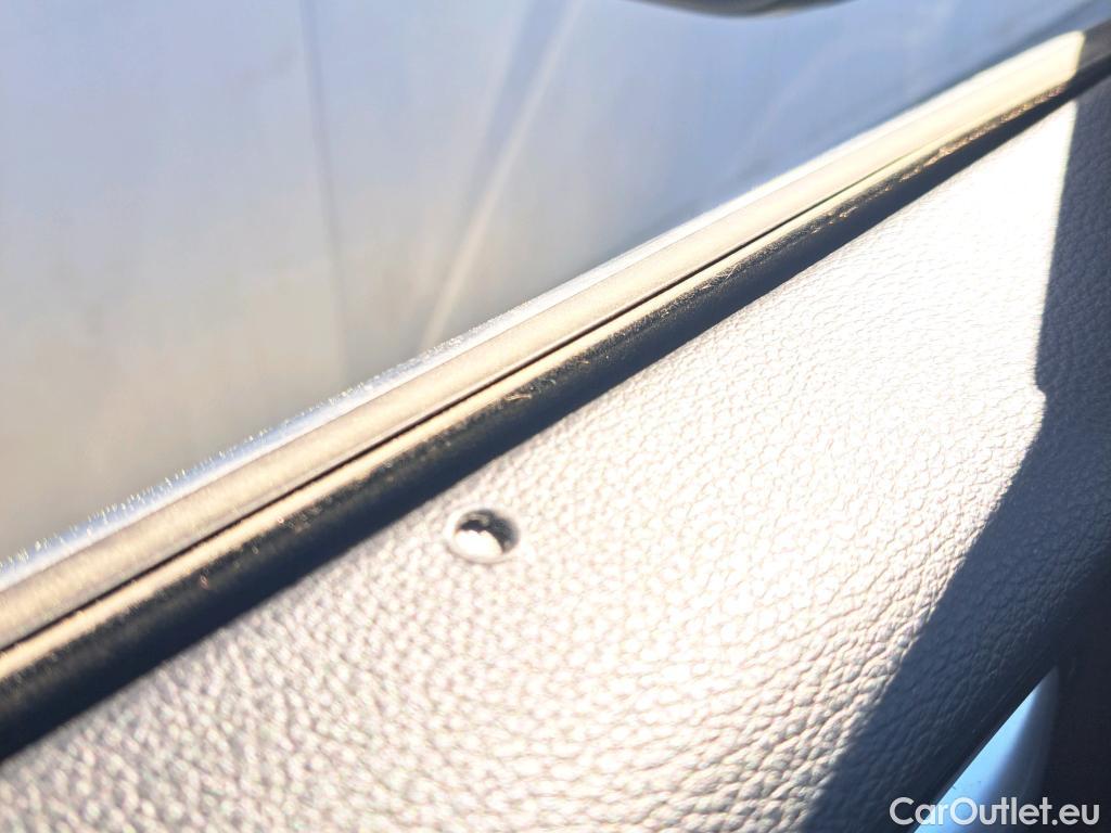  KIA  XCeed KIA  1.6 GDi PHEV 104kW (141CV) eDrive #9