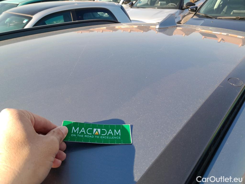  Hyundai  Konna HYUNDAI Kona / 2017 / 5P / todoterreno 1.6 GDI HEV Klass DT #2