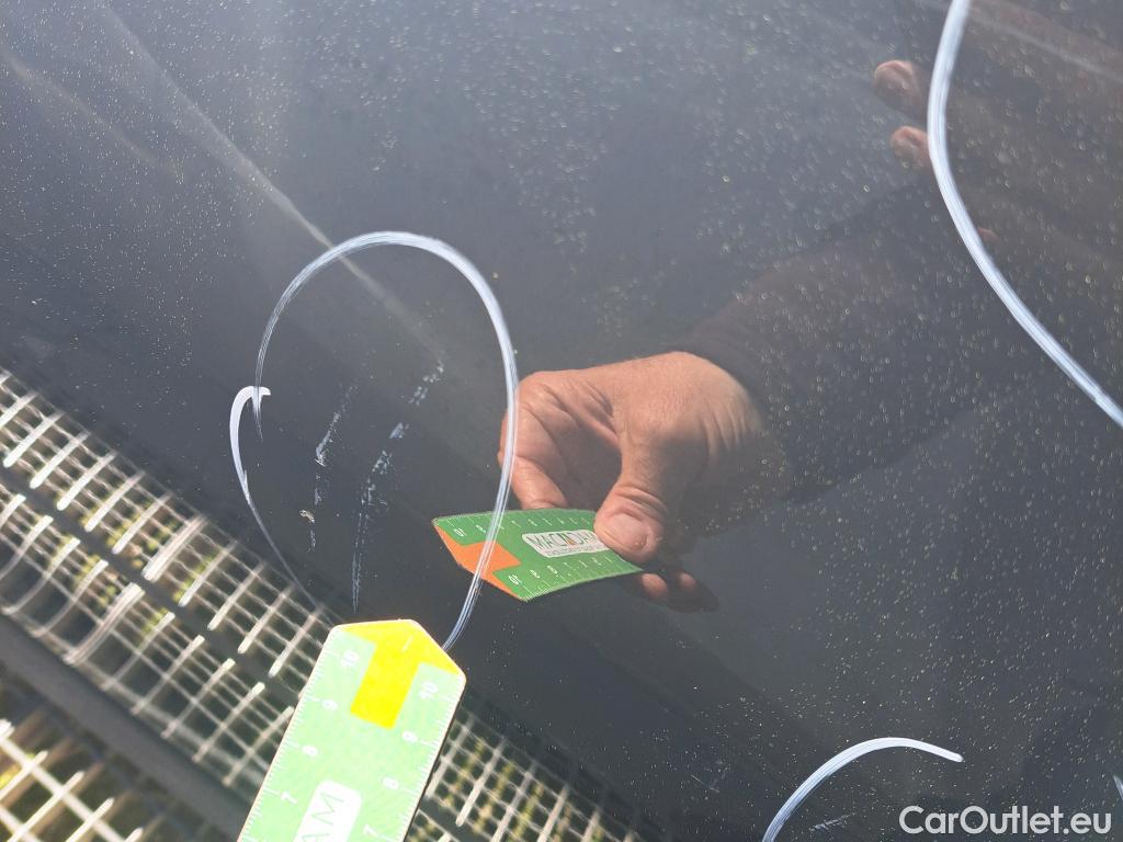  KIA  XCeed KIA  1.6 GDi PHEV 104kW (141CV) eDrive #13