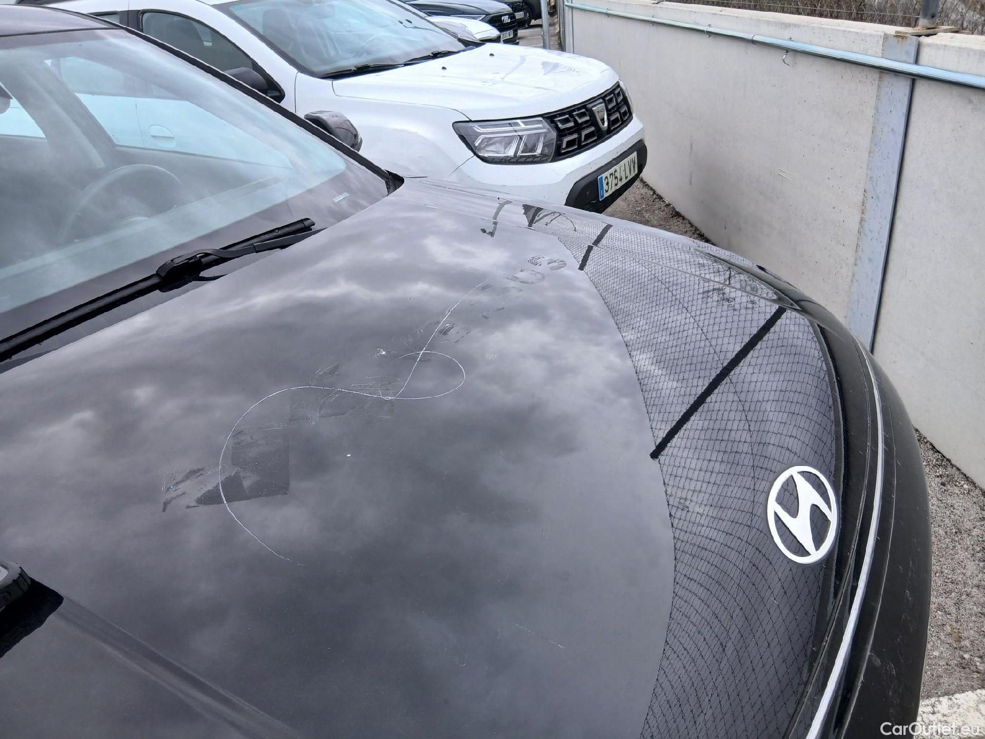  Hyundai  Konna HYUNDAI Kona / 2023 / 5P / todoterreno 1.6 GDI HEV Maxx DCT #3