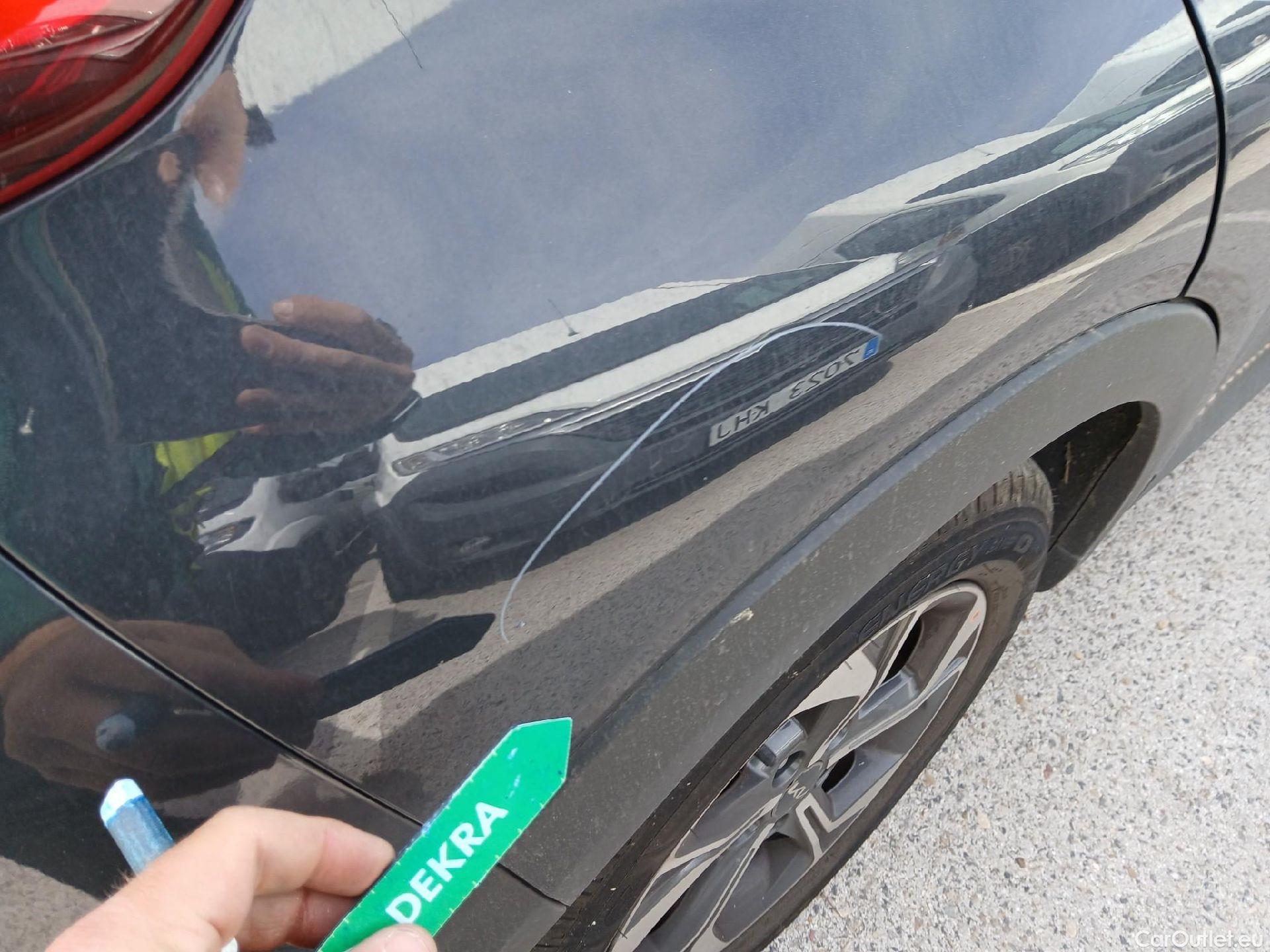  KIA  XCeed KIA  1.0 T-GDi Drive 74kW (100CV) #16