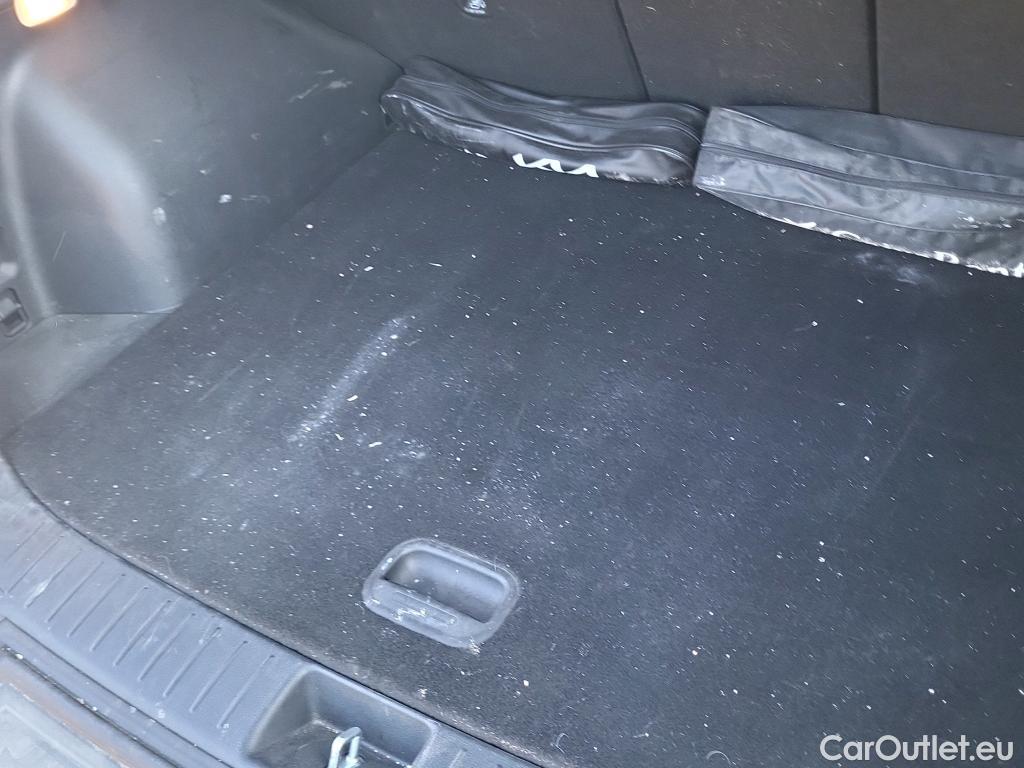  KIA  Sportage KIA  / 2022 / 5P / todoterreno 1.6 T-GDi MHEV 118kW Business 4x2 DCT #21