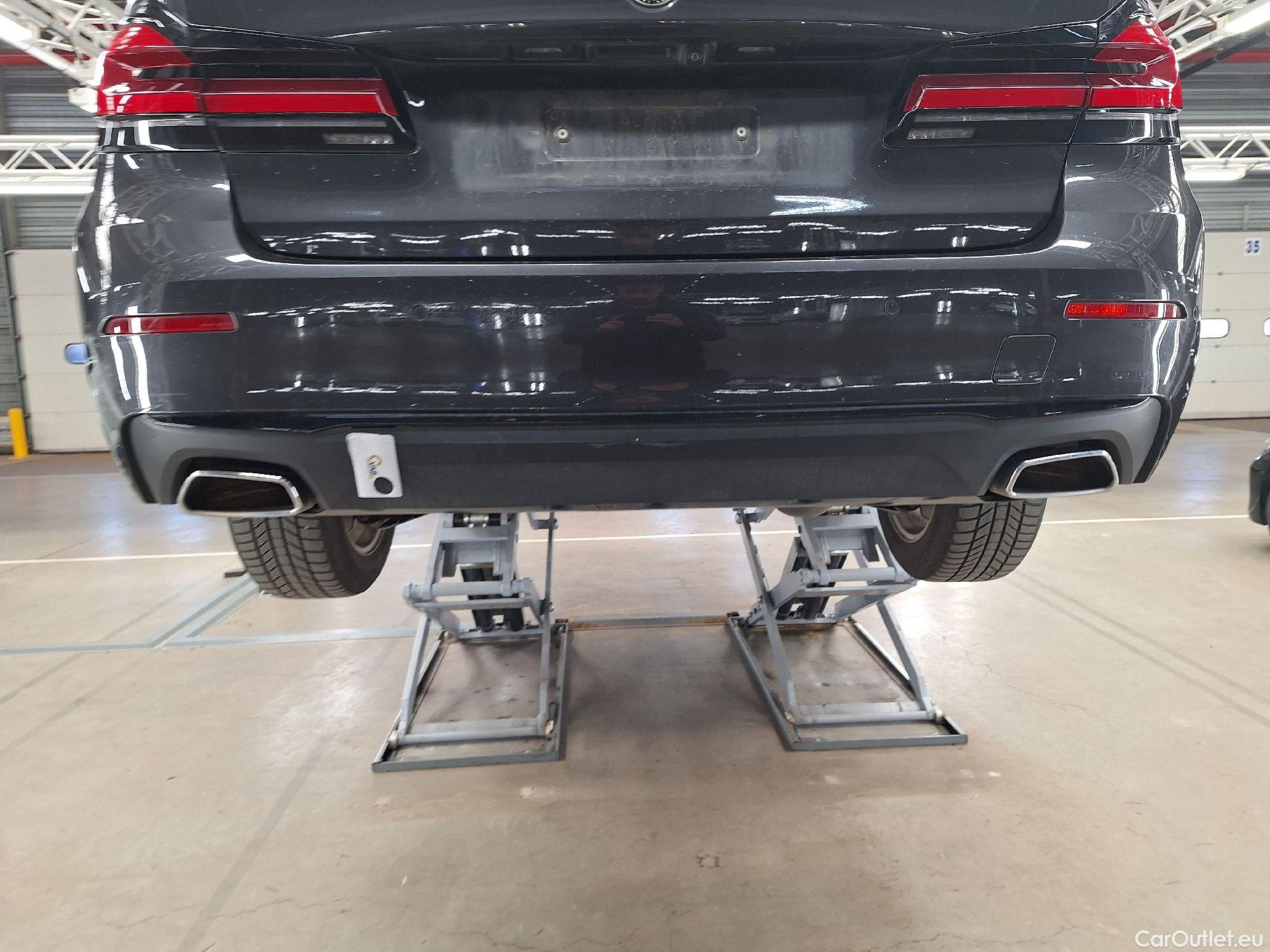  Bmw  Serie 5 BMW, 5-serie FL'20, BMW 5 Reeks Berline 518d 110kW Aut. 4d #24