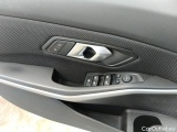  Bmw  Serie 3 BMW 3 Reeks Berline 318dA (110 kW) 4d #28