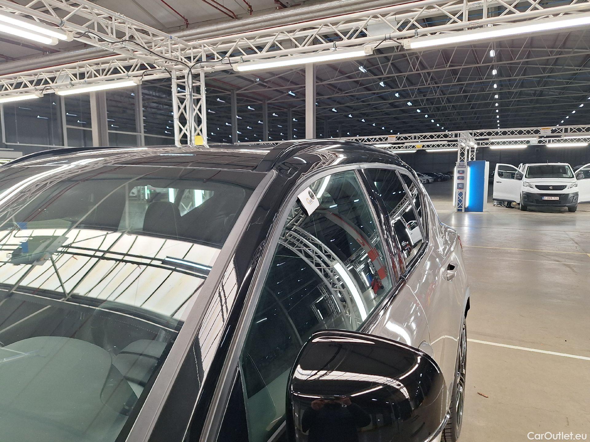  Volvo  XC 40 Volvo, XC40 '17 PHEV, Volvo XC40 T4 Recharge Geartronic R-Design 5d #1