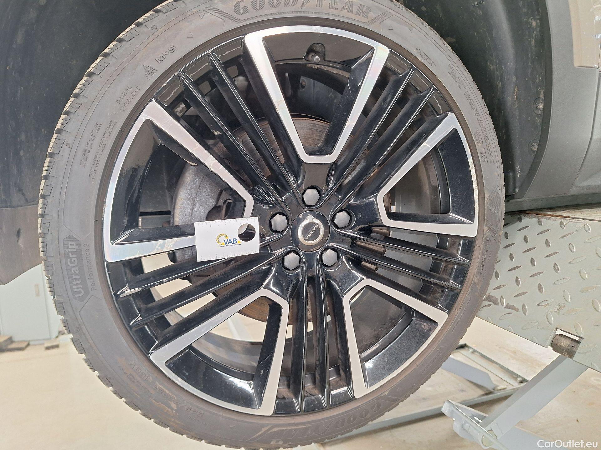  Volvo  XC 40 Volvo, XC40 '17 PHEV, Volvo XC40 T4 Recharge Geartronic R-Design 5d #28