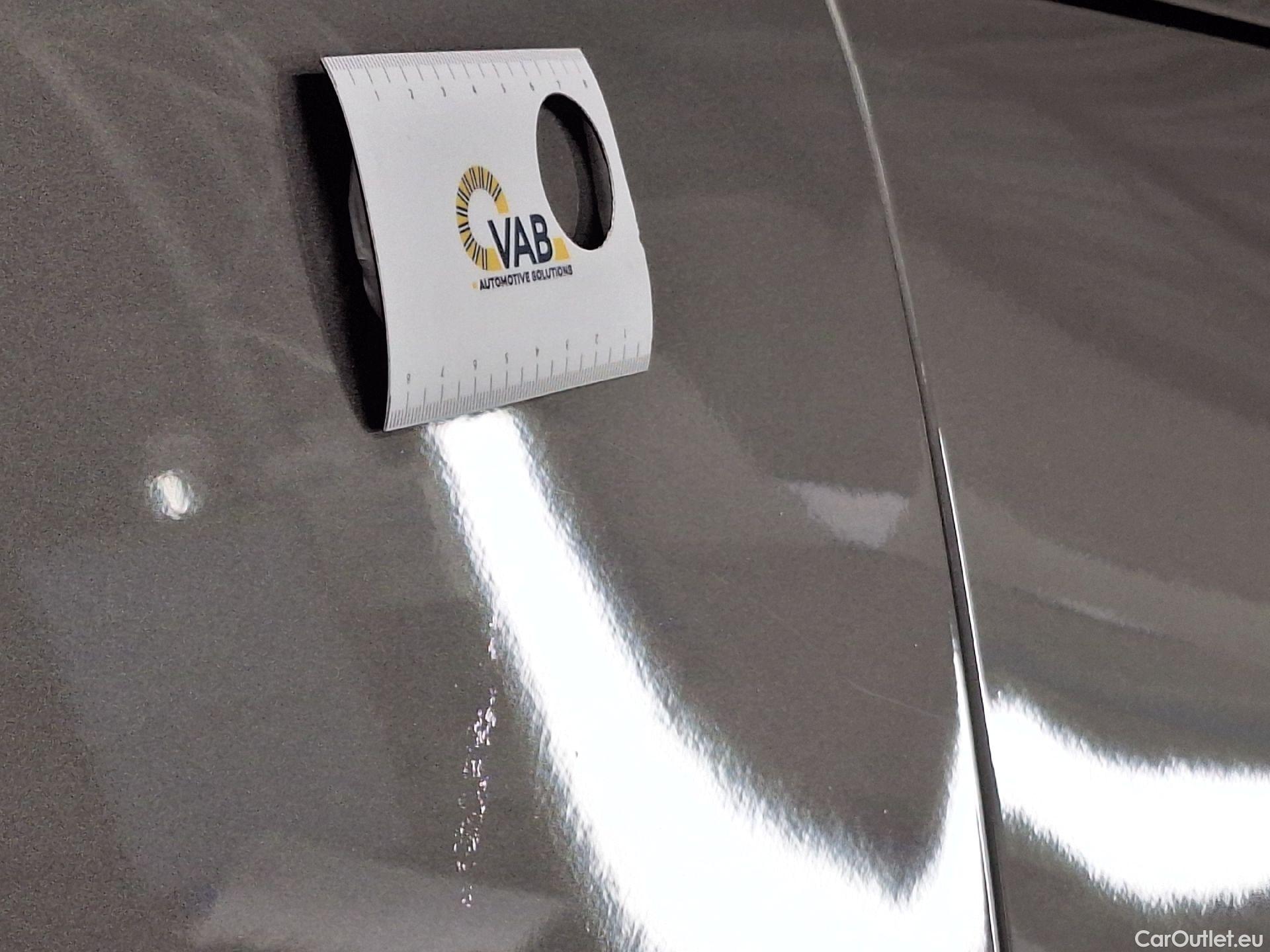  Volvo  XC 40 Volvo, XC40 '17 PHEV, Volvo XC40 T4 Recharge Geartronic R-Design 5d #23