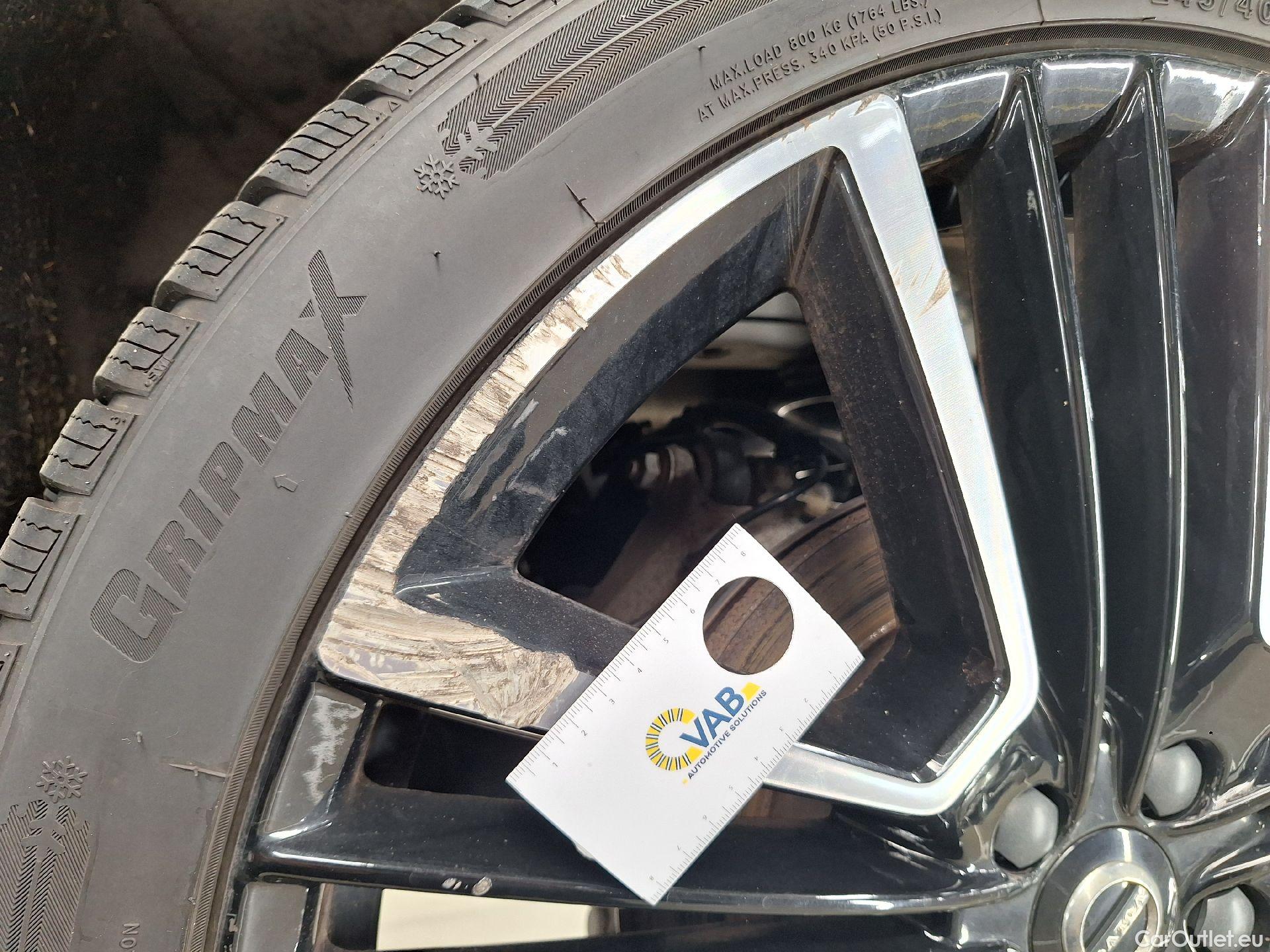  Volvo  XC 40 Volvo, XC40 '17 PHEV, Volvo XC40 T4 Recharge Geartronic R-Design 5d #31