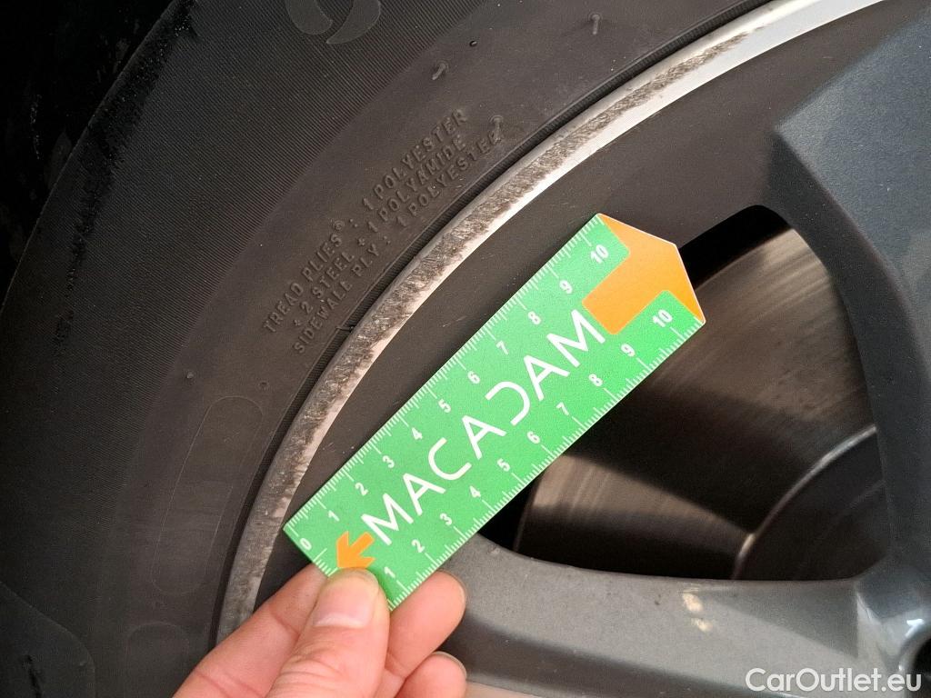  Bmw  Serie 2 Série 2 Gran Tourer 218 d Sport Line 2.0 150CV BVA8 E6d #18