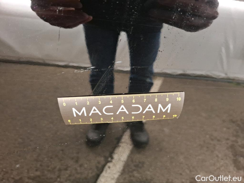  Citroen  C4 CITROEN  X / 2022 / 4P / Berline PureTech 130 S&S EAT8 Shine #30